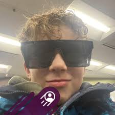 Reverse flys are a popular choice for those trying to build up their rear  delts. The problem with this movement is that your arm is held straight out  to the sides, which