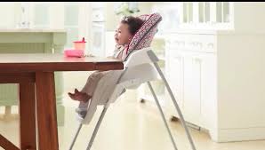 Graco Tablefit Baby Highchair Finley The Graco Tablefit Feeding Chair Is A Great Choice For The Moms The Super Easy Installi Baby High Chair Graco High Chair