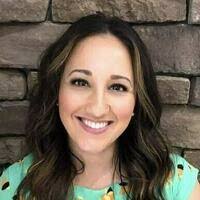 Iris Cruz's Instagram, Twitter & Facebook