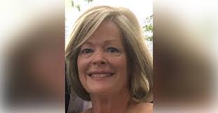 Faye Mcarthur's Instagram, Twitter & Facebook