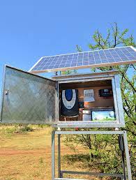Todd volunteered to get shocked with 7,000 volts of electricity. Solar Powered Electric Fence Game Farm Animals Nemtek