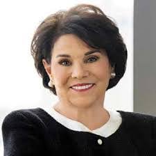 Janis Clements's Instagram, Twitter & Facebook