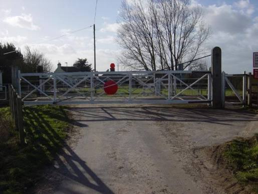 Church Lane Level Crossing - The ABC Railway Guide