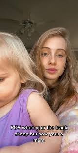 Elisha Hartman's Instagram, Twitter & Facebook