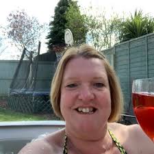 tracey plummer-knight (@traceyplummerk1)