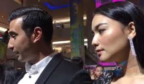 Pemain sinetron tukang bubur naik haji ini diketahui pernah berpacaran dengan ali syakieb di tahun 2013 lalu. Ali Syakieb Terciduk Gandeng Cewek Baru Citra Kirana Masih Gagal Move On