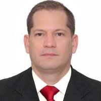 Alexander Pareja's Instagram, Twitter & Facebook