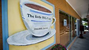 Su šia įmone galite susisiekti el. Little Big Cup Overflows With Charm Dining And Deck