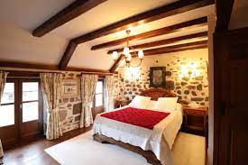 Vous apprécierez son environnement calme et reposant, ainsi que la qualité et le confort de nos hébergements. Chambre D Hotes L Escale De Camille N 9021 A Murat Gites De France Cantal