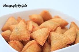 مثلثات السميد food snacks snack recipes
