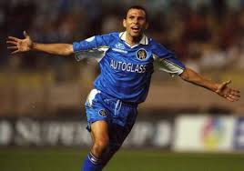 Su padre era el baloncestista washington poyet. Gus Poyet Official Website