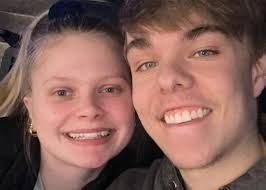 Four Stewartville Tigers sign