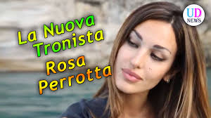 Gemma galgani pronta per uomini e donne mancano poche settimane all'avvio dell'edizione 2021/2022 di uomini e donne, per questo motivo cresce l'attesa da parte dei numerosi telespettatori di canale 5. Rosa Perrotta La Nuova Tronista Di Uomini E Donne Ud News