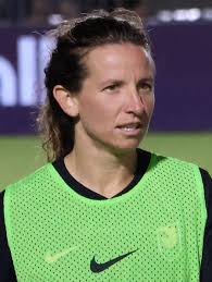 Elizabeth Eddy's Instagram, Twitter & Facebook