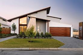 We hope that the following dirveway gates will inspire you when you choose your own design! 30 Homes That Show Off Their Top Notch Modern Driveway
