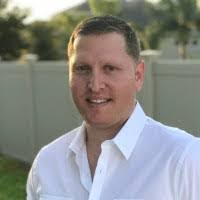 Roberto Castellanos's Instagram, Twitter & Facebook