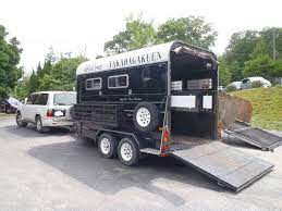 馬運搬車 horse transport vehicle bus vehicles