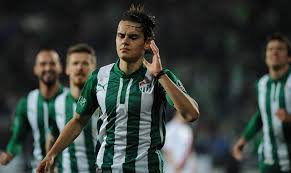 Enes ünal, 10 mayıs 1997 tarihinde bursa osmangazi'de doğmuştur. Enes Unal 18 Year Old Turkish Striker To Sign With Manchester City Daily Sabah