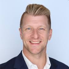 Brenda Darrow's Instagram, Twitter & Facebook