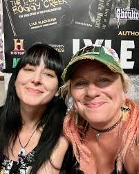 Sherri Mack's Instagram, Twitter & Facebook