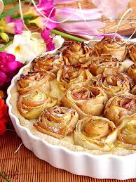 Apple Pie Of Roses Apple Recipes Apple Desserts Easy Delicious Desserts