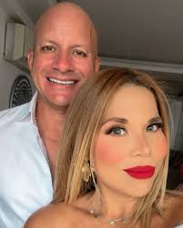 No solo entreno… también me baño 🙂 . . . #selfietime #fds #sabadovibes