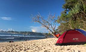 Tepatnya di jalan raya batu lenger, bira tengah, sokobanah, kabupaten sampang sementara saat weekend, harga tiket masuk pantai lon malang adalah rp5,000.00. Lokasi Dan Harga Tiket Masuk Pantai Sendiki Malang Destinasi Wisata Pantai Yang Cocok Untuk Bersantai Daka Tour