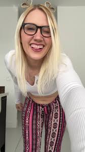 If only i had two friends who would record tiktoks with me 😭 #fypシ゚viral  #forbiddenpants #foryoupage