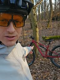 Fajn celopéro se 150mm zdvihy za skvělou cenu