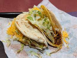 2,000 calories a day is used for general nutrition advice. Taco Bell Comes Up Short In Noble Effort To Improve Upon The Cheesy Gordita Crunch For The Win