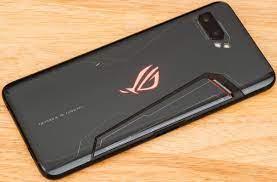 In a time when smartphones mature and gamers embrace the mobile revolution, we try to analyze the current smartphone offering and identify the 5 best phones for gaming. Asus Rog Phone Ii Is The Most Spec Heavy Gaming Phone Yet The Verge