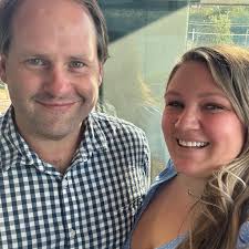 What is the correct paint color for a Luftwaffe aircraft, specifically the  RLM 76 and RLM 84 colors?