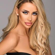 Her birthday, what she did before fame, her family life, fun trivia facts, popularity rankings, and more. Bianca Dragusanu Photos Facebook
