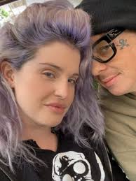 Beat Shazam: Kelly Osbourne picks Nick Cannon's brain for baby advice