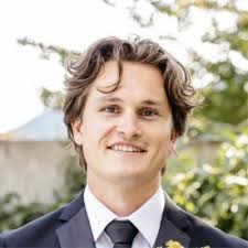 I just discovered the most incredible business card strategy I've ever seen  in this industry.