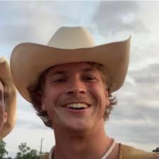 Vincent Mosher (@vinnymosher1)