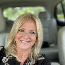 Why are many people trying to sublet or take over leases at Purdue?