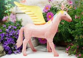 Der klassiker bei jeder gartendekoration, skulpturen und figuren aus englischem antiksteinguss. Einhorn Spardose Blech Figur Unicorn Fantasy Rosa Elfengarten Dormagen