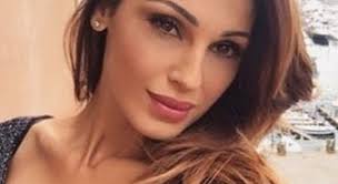 Anna tatangelo corteggiatissima da un pretendente con un nome importante. Anna Tatangelo Ha Un Nuovo Amore Chi E L Uomo Che L Ha Conquistata Aciclico Com