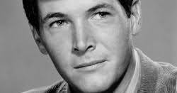 A Shroud of Thoughts: Yale Summers Passes On