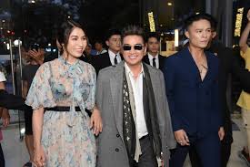 Đàm vĩnh hưng vừa di chuyển trên xe vừa bật khóc khi đọc dòng tin nhắn con gái huỳnh như gửi. Ä'am VÄ©nh HÆ°ng Chia Sáº» Nhá»¯ng Láº§n Con Tim Anh Pháº£i Khoc Vietnamnet
