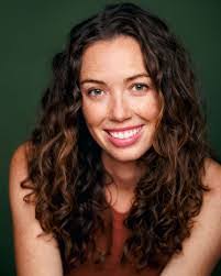 Hanna Mann's Instagram, Twitter & Facebook