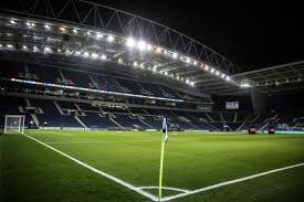 Naturrasen mit eingesetzten kunstrasenfasern (hybridrasen) kosten £ 555.098 kapazität: 90plus Uefa Bestatigt Champions League Finale Findet In Porto Statt 90plus
