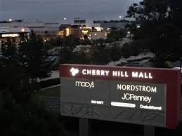 However, all malls resume operations from the day after thanksgiving, black friday, which sees various retail venues offer discounted prices on a range of products. Mall Operator Plans Upscale Store And Courtyard For Existing Tenant