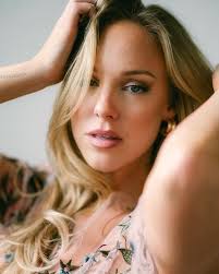 𝐇𝐞𝐚𝐭𝐡𝐞𝐫 𝐉𝐚𝐧𝐬𝐬𝐞𝐧 (@heatherjanssenmusic) • Instagram photos and  videos