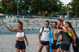 Títulos da capa revista women's health de sábado, 16 de janeiro 2021. Os Incribeis Um Treino Diferente Com Parabens Um Mergulho E O Por Do Sol
