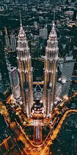 Kuala Lumpur Malaysia With Nearly 2 Million Inhabitants Malaysia S Bustling Capital Kuala Lumpur Is A Massive City Wallpaper City Photography City Aesthetic