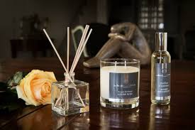 Check spelling or type a new query. Parfum D Interieur Parfumer Sa Maison Sans Danger Pour Sa Sante