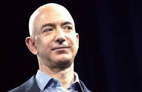 Ο τζεφ μπέζος, μέσω των ρουκετών της blue origin, θα χρεώνει 260.000€ για ένα ταξίδι στο διάστημα, αλλά οι ειδικοί ενημερώνουν ότι η εταιρεία διαστημικού τουρισμού της amazon θα χάνει. O Tzef Mpezos Ependyei Sto Periballon