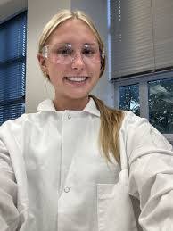 Erica Hadley's Instagram, Twitter & Facebook